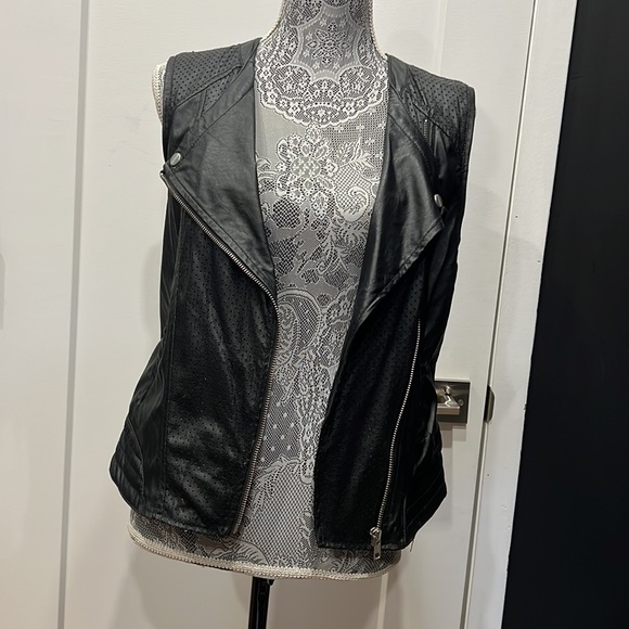 Vegan Vest by Sanctuary - Picture 6 of 8